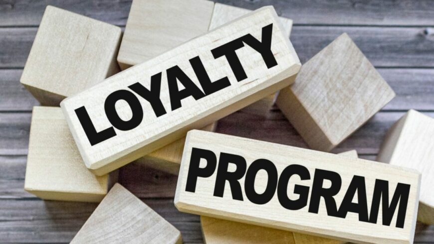Créer un programme de fidélité efficace grâce à l’emailing et au SMS marketing